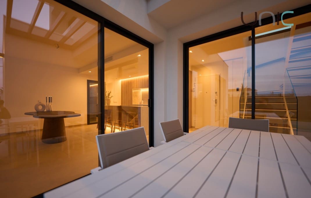 Chalet de 3 habitaciones en Alfaz del Pi / L'Alfàs del Pi en venta con piscina - 665.000 € (Ref: 8310454)