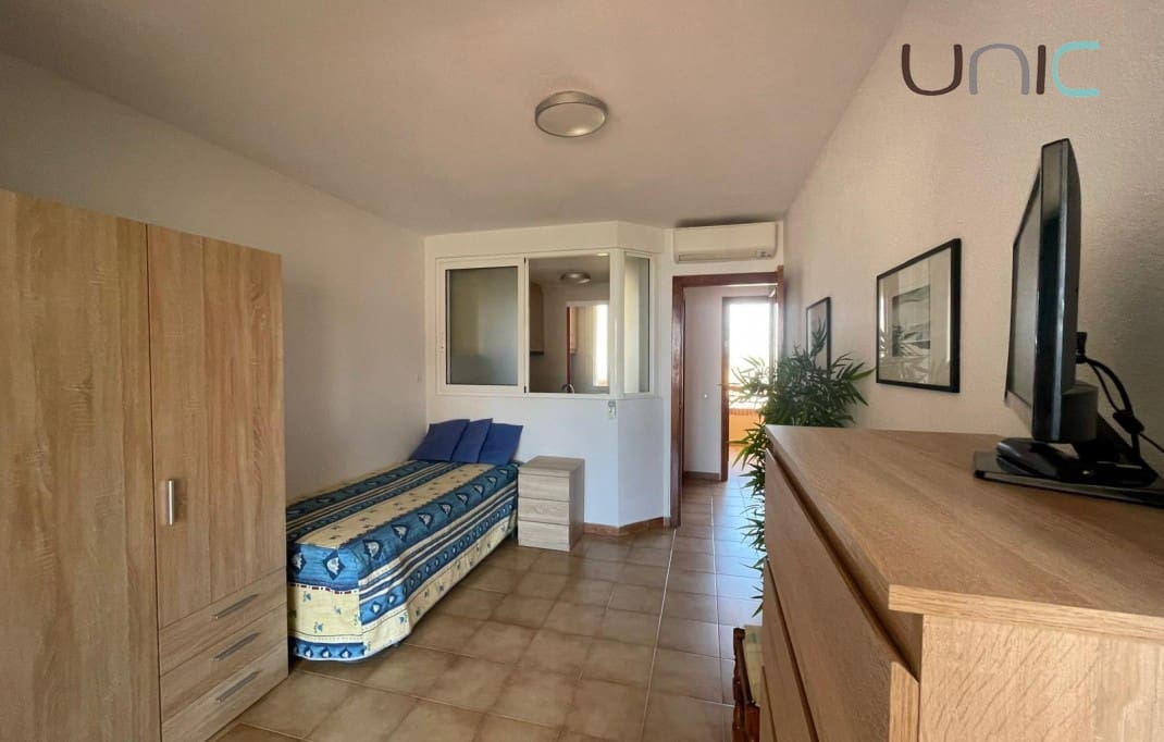 2 Zimmer Apartment zu vermieten in Benidorm mit Pool - 1.000 € (Ref: 8512347)
