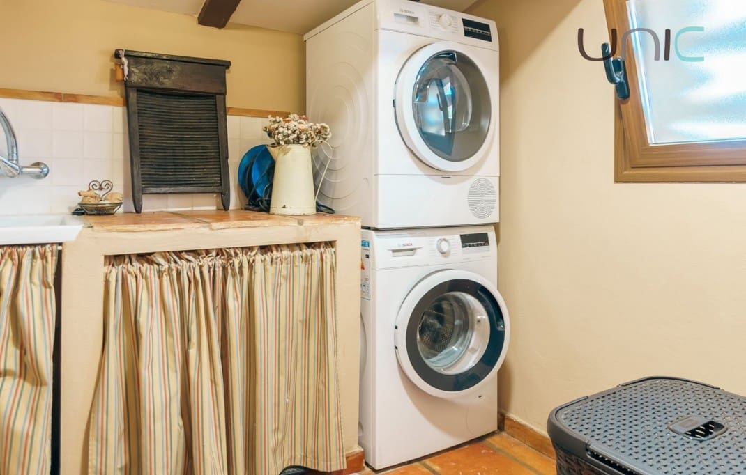 5 soverom Villa til salgs i La Nucia med svømmebasseng - € 899 000 (Ref: 8517200)