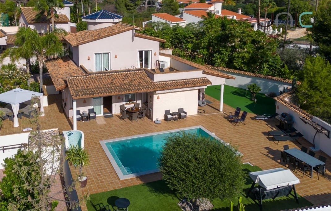 7 camera da letto Villa in vendita in Alfaz del Pi / L'Alfas del Pi con piscina - 795.000 € (Rif: 8614034)