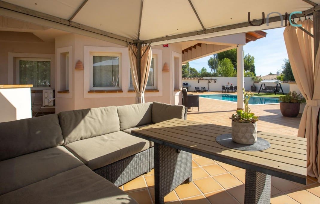 7 camera da letto Villa in vendita in Alfaz del Pi / L'Alfas del Pi con piscina - 795.000 € (Rif: 8614034)