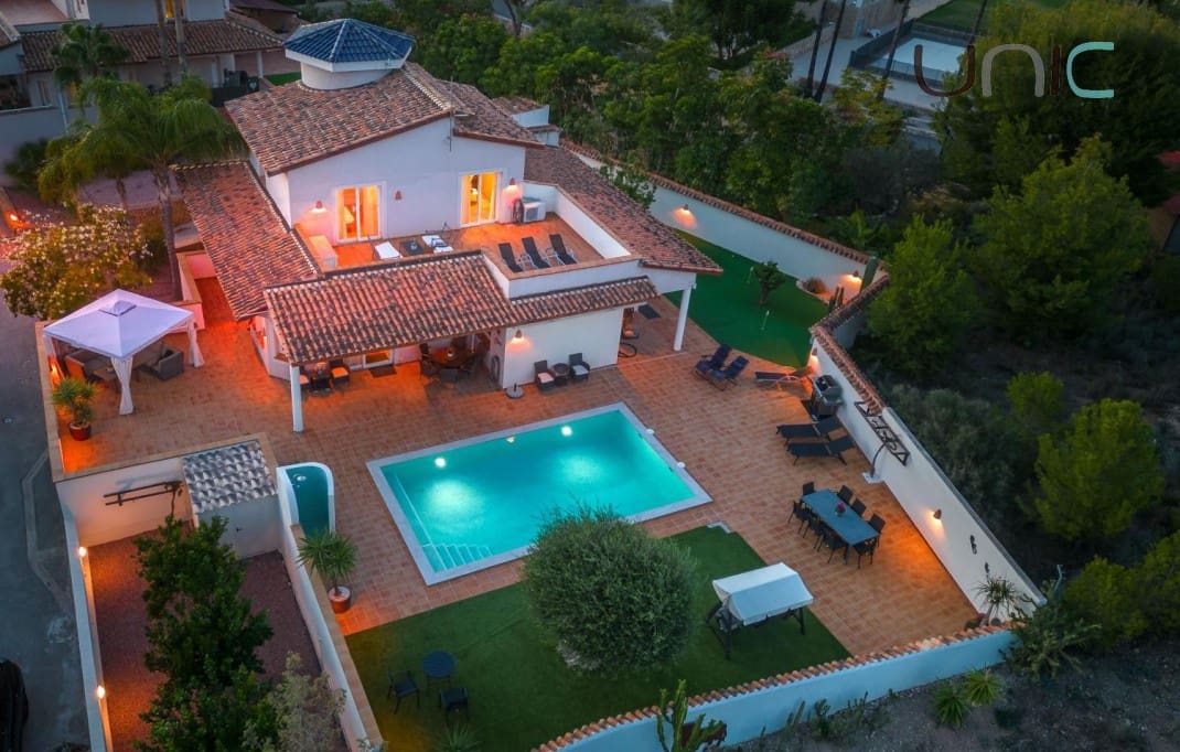 7 camera da letto Villa in vendita in Alfaz del Pi / L'Alfas del Pi con piscina - 795.000 € (Rif: 8614034)