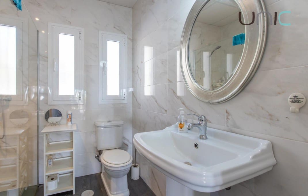 4 Zimmer Villa zu verkaufen in Altea mit Pool Garage - 575.000 € (Ref: 8848465)