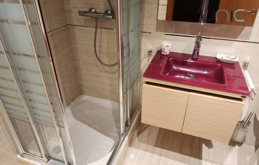 1 soverom Leilighet til salgs i Benidorm med svømmebasseng - € 294 000 (Ref: 8912044)