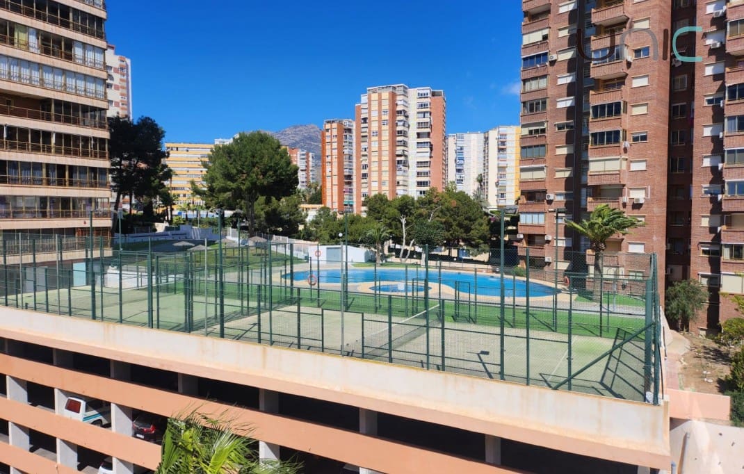 1 soverom Leilighet til salgs i Benidorm med svømmebasseng - € 294 000 (Ref: 8912044)