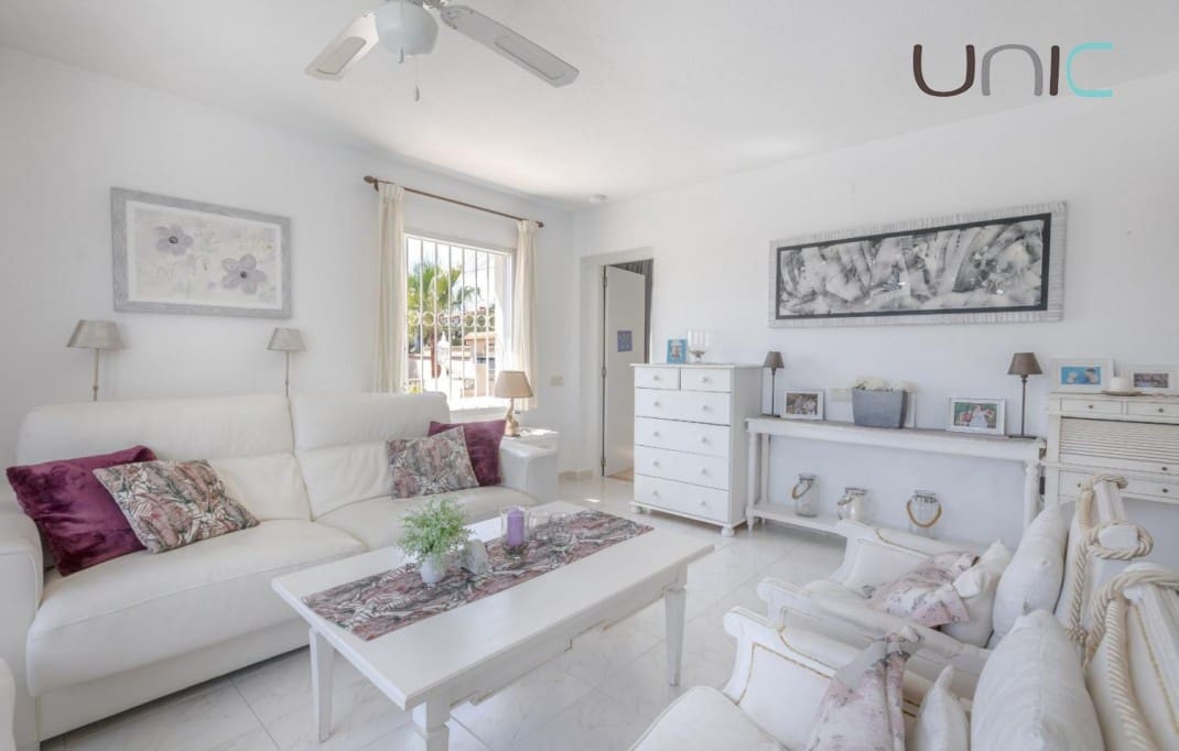 4 sovrum Villa till salu i Alfaz del Pi / L'Alfas del Pi - 495 000 € (Ref: 8922942)