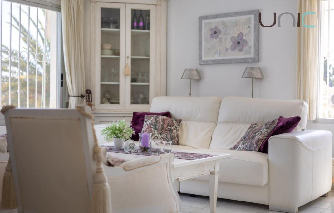 4 sovrum Villa till salu i Alfaz del Pi / L'Alfas del Pi - 495 000 € (Ref: 8922942)