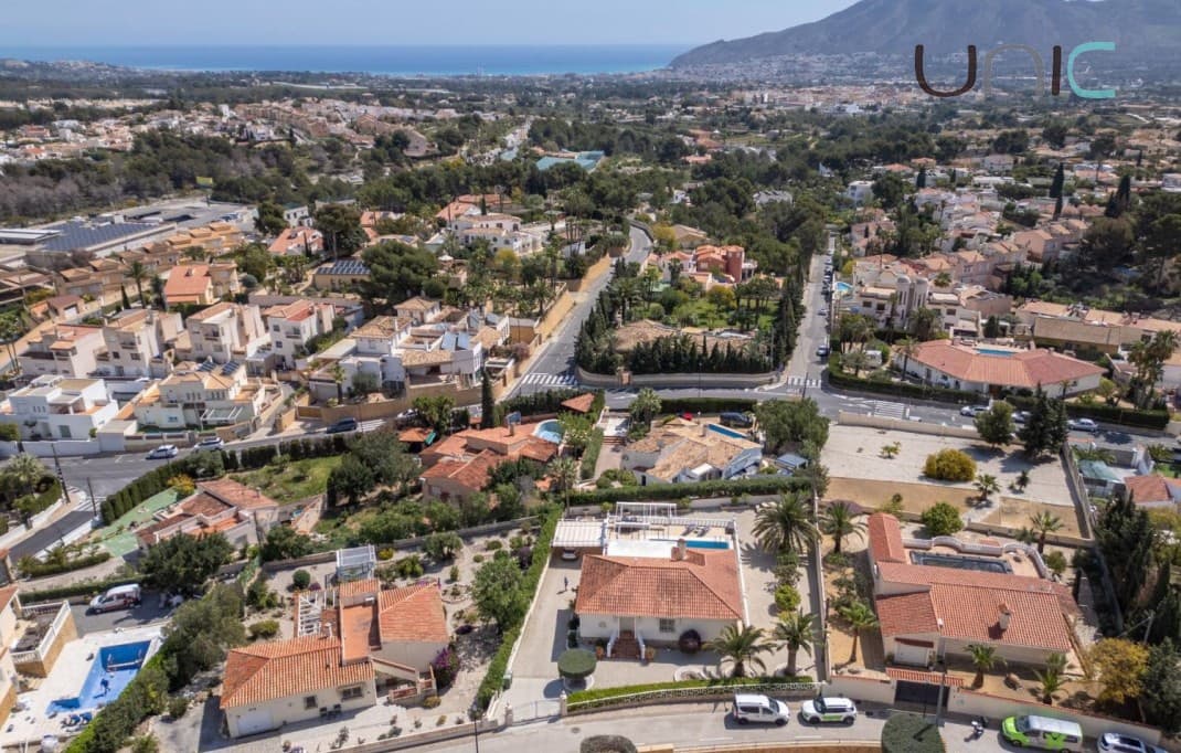 4 sovrum Villa till salu i Alfaz del Pi / L'Alfas del Pi - 495 000 € (Ref: 8922942)