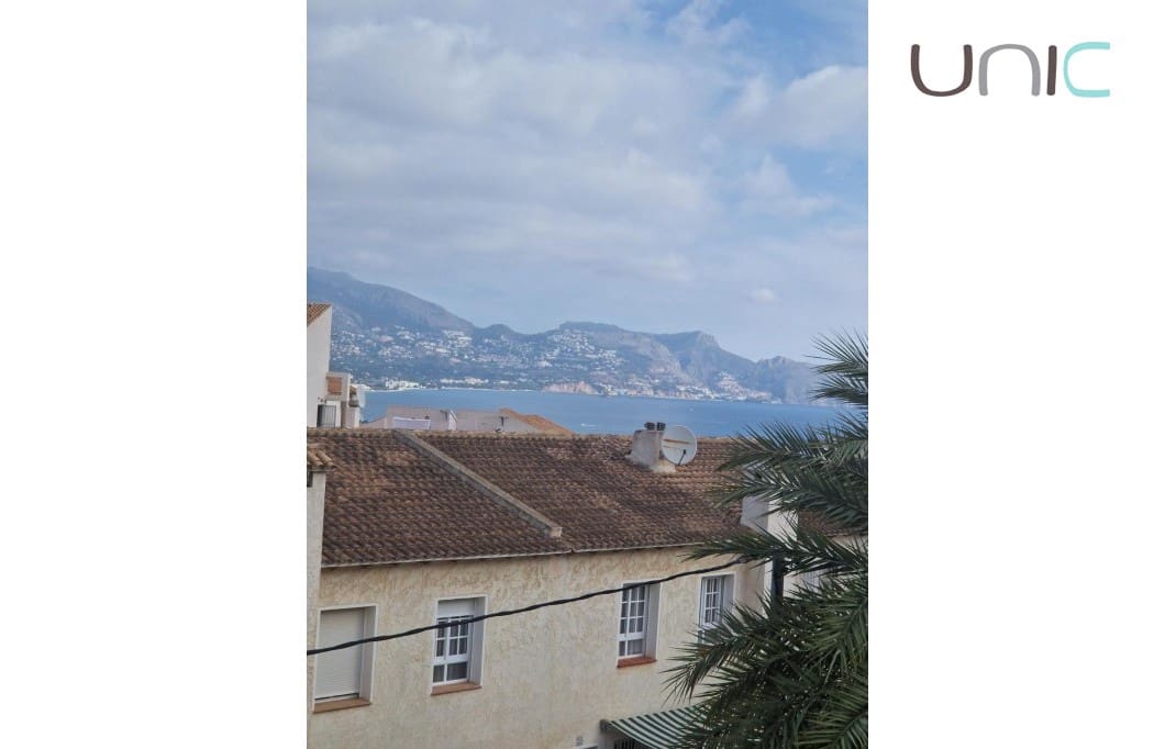 Chalet de 8 habitaciones en Albir en venta con piscina - 800.000 € (Ref: 8949781)