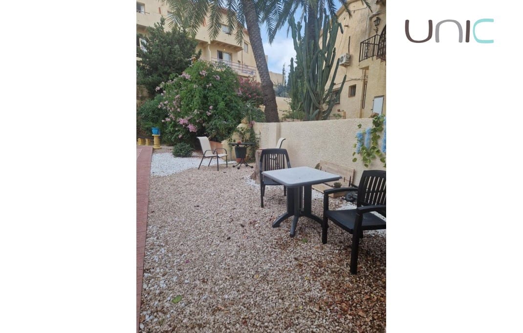 Chalet de 8 habitaciones en Albir en venta con piscina - 800.000 € (Ref: 8949781)