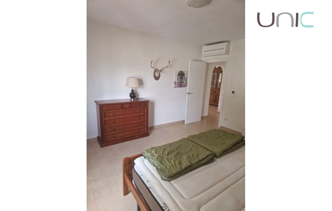 Chalet de 8 habitaciones en Albir en venta con piscina - 800.000 € (Ref: 8949781)