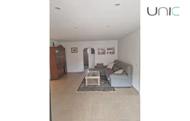 Chalet de 8 habitaciones en Albir, Alfaz del Pi / L'Alfàs del Pi en venta con piscina - 800.000 € (Ref: 8949781)