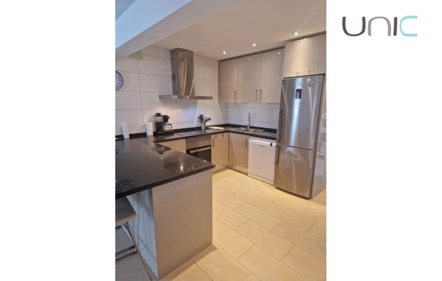 Chalet de 8 habitaciones en Albir, Alfaz del Pi / L'Alfàs del Pi en venta con piscina - 800.000 € (Ref: 8949781)