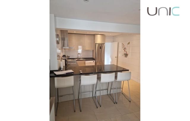 Chalet de 8 habitaciones en Albir, Alfaz del Pi / L'Alfàs del Pi en venta con piscina - 800.000 € (Ref: 8949781)