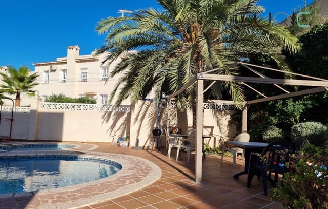 Chalet de 8 habitaciones en Albir, Alfaz del Pi / L'Alfàs del Pi en venta con piscina - 800.000 € (Ref: 8949781)