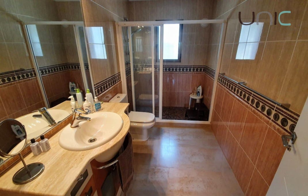 5 sypialnia Willa na sprzedaż w La Nucia z basenem - 840 000 € (Ref: 8977420)