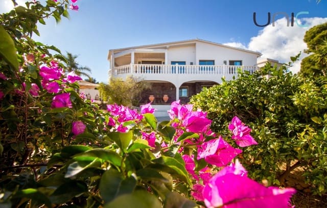 5 soveværelse Villa til salg i Coloma  , La Nucia med swimmingpool - € 840.000 (Ref: 8977420)