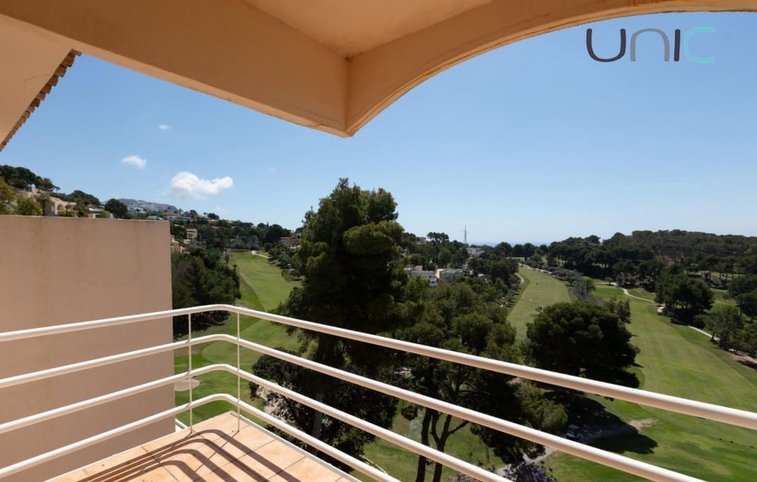 3 bedroom Bungalow for sale in Altea with pool garage - € 385,000 (Ref: 9004110)