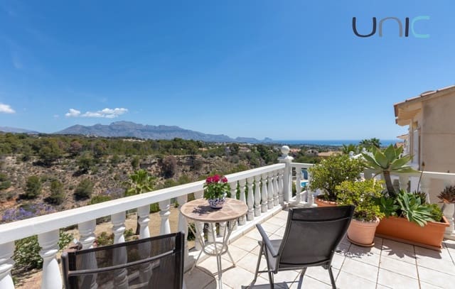 3 bedroom Bungalow for sale in La Nucia with pool - € 320,000 (Ref: 9013167)