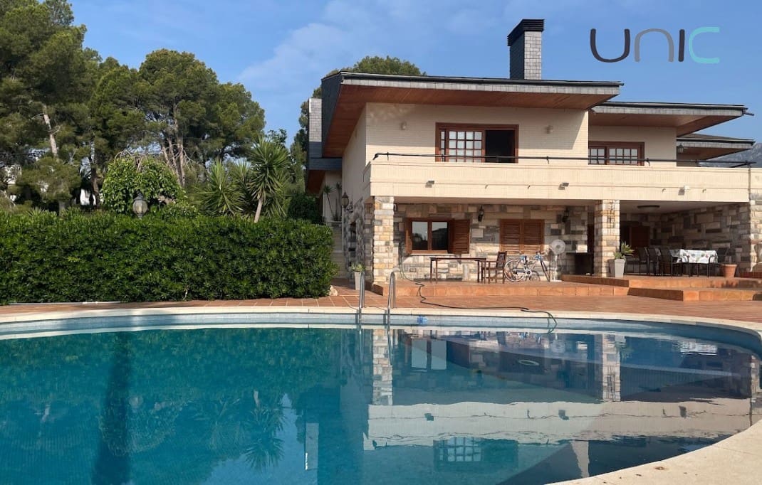 4 quarto Moradia para venda em La Nucia com piscina garagem - 995 000 € (Ref: 9058259)