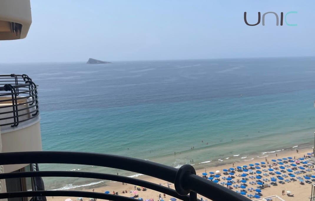 3 slaapkamer Appartement te koop in Benidorm met zwembad - € 530.000 (Ref: 9058260)