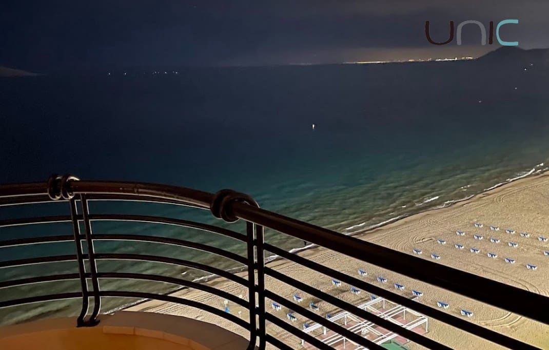 3 slaapkamer Appartement te koop in Benidorm met zwembad - € 530.000 (Ref: 9058260)