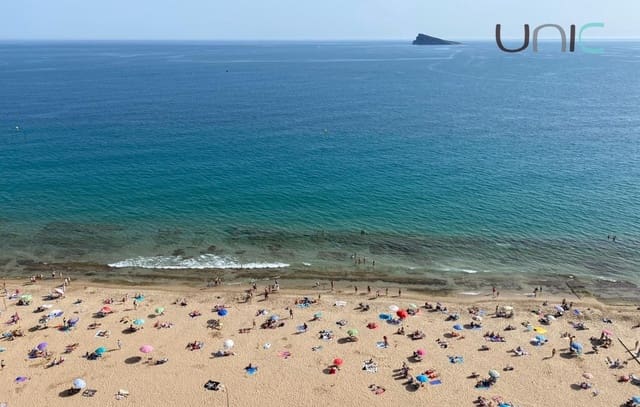 3 slaapkamer Appartement te koop in Benidorm met zwembad - € 530.000 (Ref: 9058260)