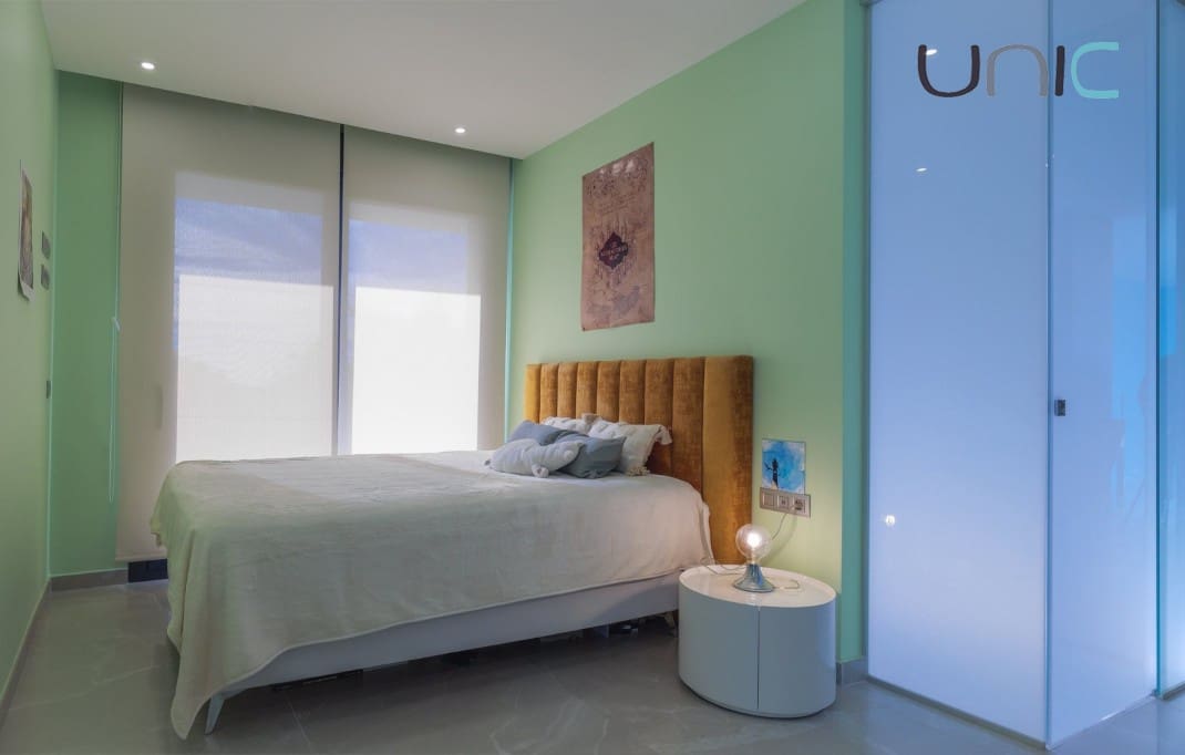 4 bedroom Villa for sale in Finestrat with pool - € 1,900,000 (Ref: 9073085)