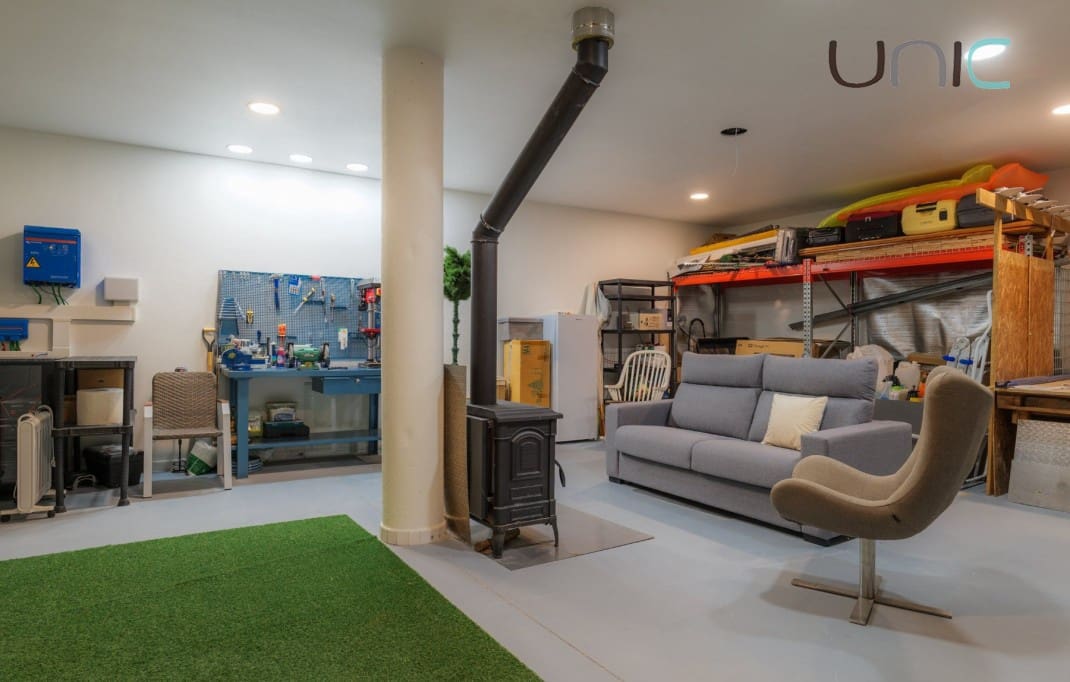 4 bedroom Villa for sale in Finestrat with pool - € 1,900,000 (Ref: 9073085)