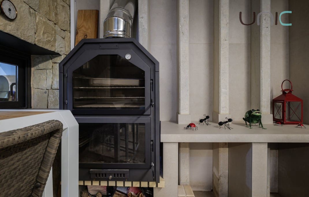 4 bedroom Villa for sale in Finestrat with pool - € 1,900,000 (Ref: 9073085)