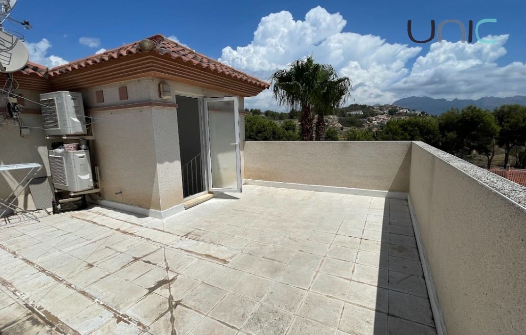 4 Zimmer Villa zu verkaufen in Alfaz del Pi / L'Alfas del Pi mit Pool Garage - 398.000 € (Ref: 9117915)