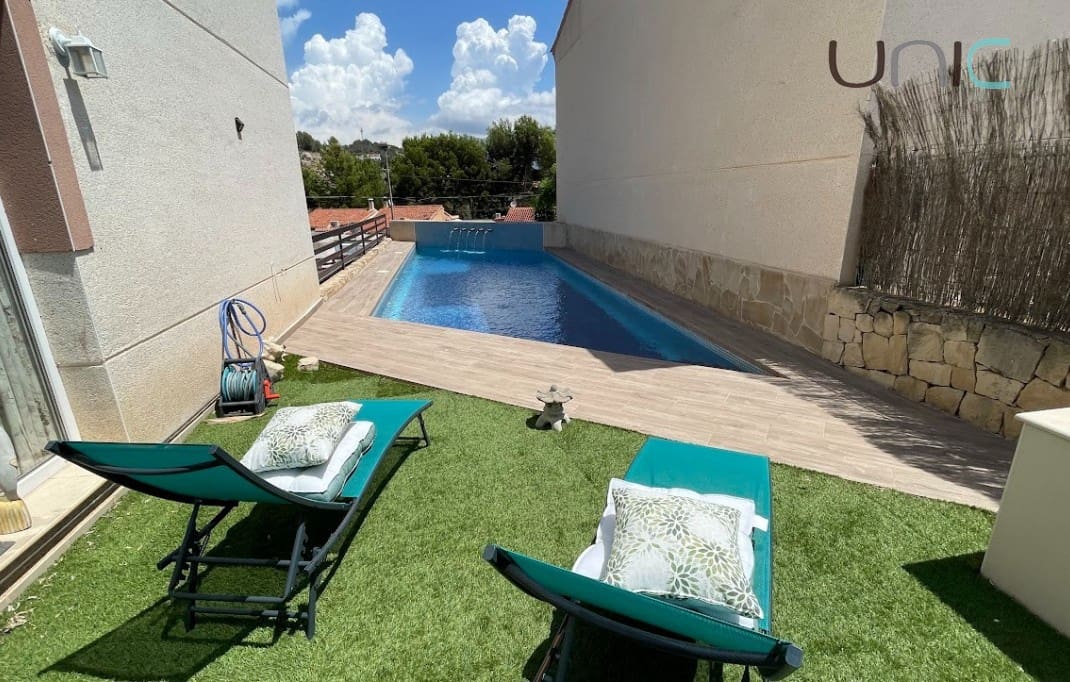 4 Zimmer Villa zu verkaufen in Alfaz del Pi / L'Alfas del Pi mit Pool Garage - 398.000 € (Ref: 9117915)