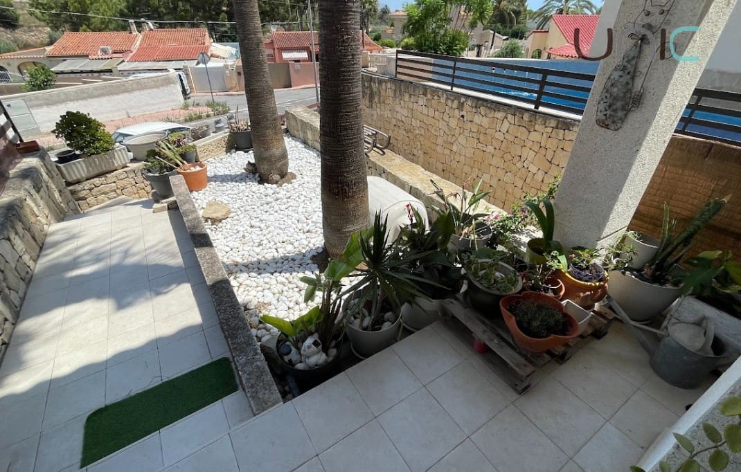 4 Zimmer Villa zu verkaufen in Alfaz del Pi / L'Alfas del Pi mit Pool Garage - 398.000 € (Ref: 9117915)