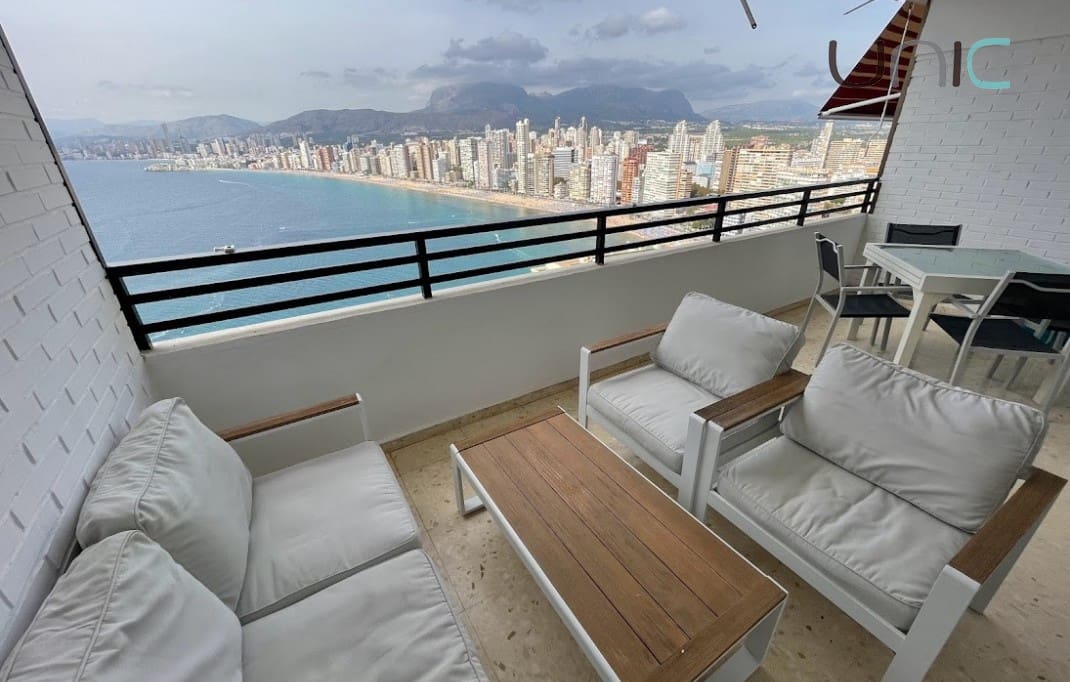 1 soveværelse Lejlighed til salg i Benidorm med swimmingpool - € 275.000 (Ref: 9142247)