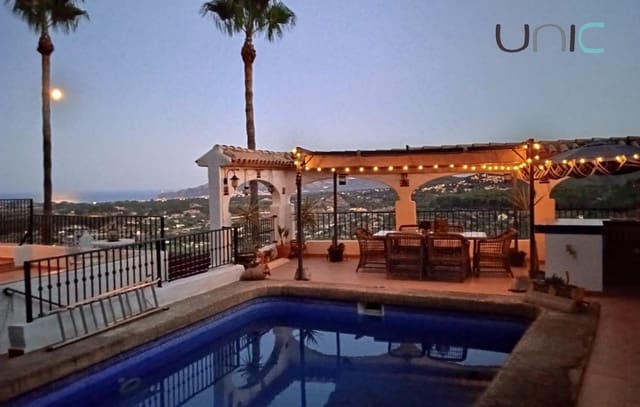 4 bedroom Villa for sale in Callosa d'En Sarrià with pool - € 470,000 (Ref: 9150979)