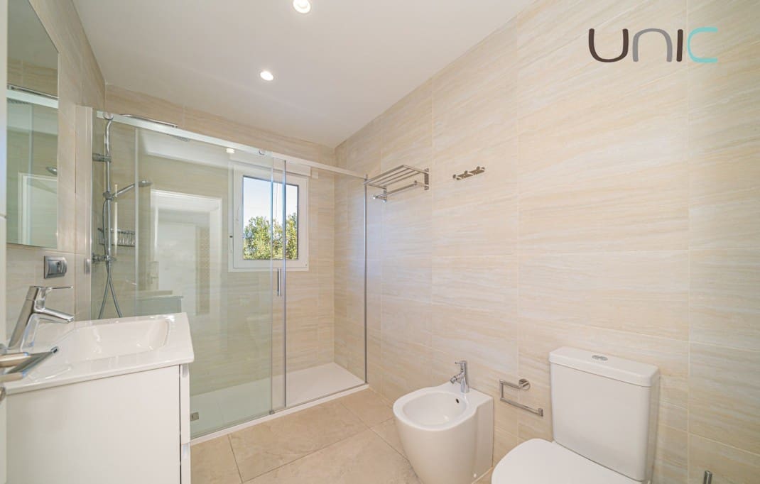 Chalet de 4 habitaciones en Albir en venta con piscina - 970.000 € (Ref: 9193038)