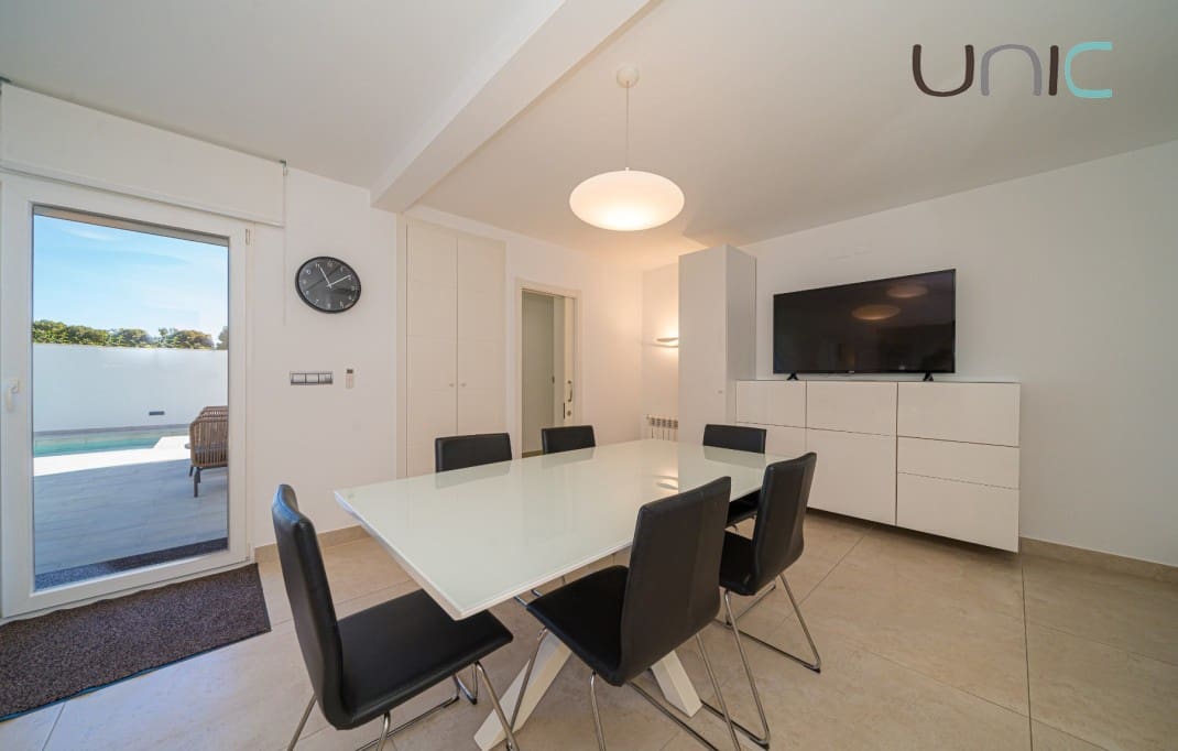 Chalet de 4 habitaciones en Albir en venta con piscina - 970.000 € (Ref: 9193038)