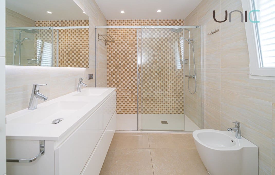 Chalet de 4 habitaciones en Albir en venta con piscina - 970.000 € (Ref: 9193038)