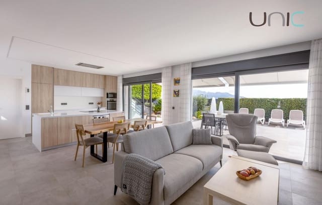 4 bedroom Villa for sale in Polop with pool - € 695,000 (Ref: 9245598)