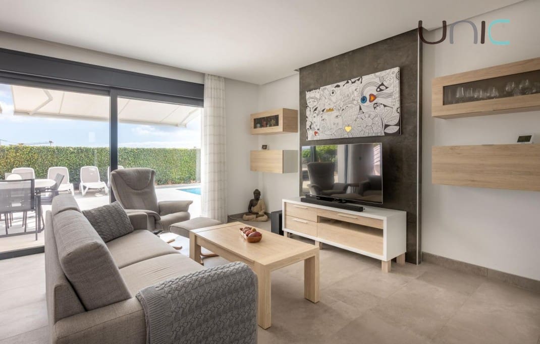 4 soveværelse Villa til salg i Polop med swimmingpool - € 695.000 (Ref: 9245598)