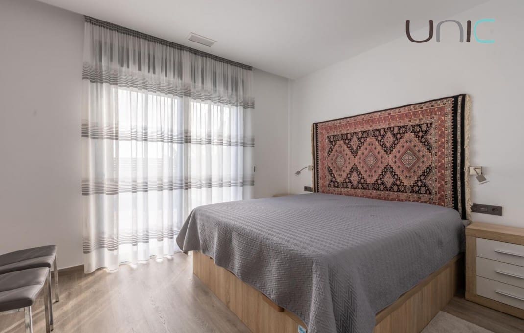 4 soveværelse Villa til salg i Polop med swimmingpool - € 695.000 (Ref: 9245598)