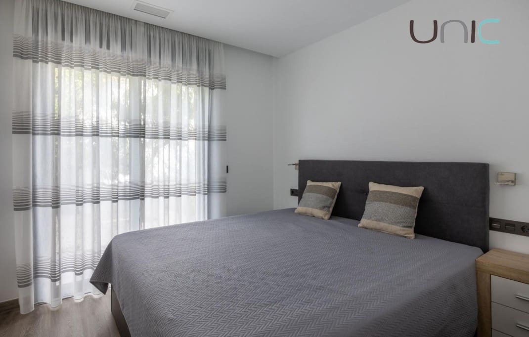 4 soveværelse Villa til salg i Polop med swimmingpool - € 695.000 (Ref: 9245598)