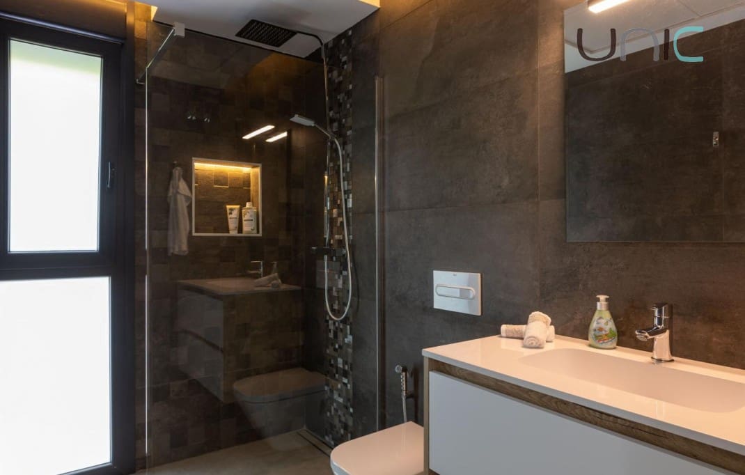 4 soveværelse Villa til salg i Polop med swimmingpool - € 695.000 (Ref: 9245598)