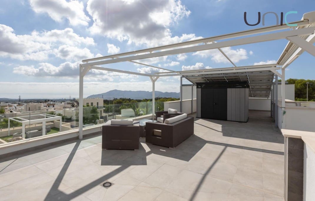 4 soveværelse Villa til salg i Polop med swimmingpool - € 695.000 (Ref: 9245598)