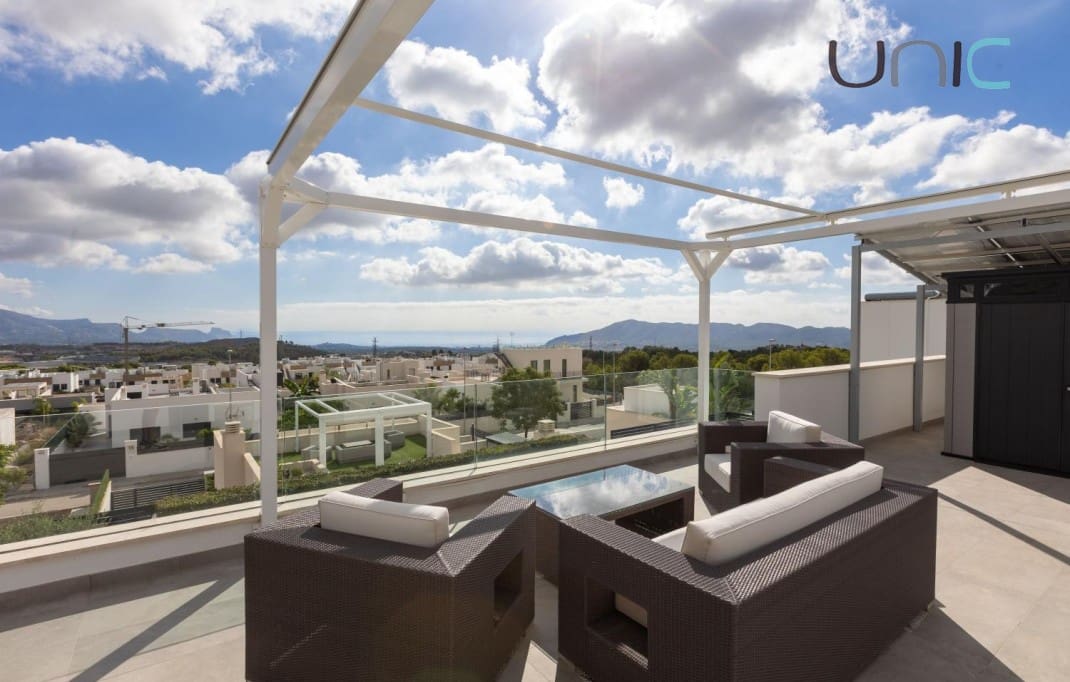 4 soveværelse Villa til salg i Polop med swimmingpool - € 695.000 (Ref: 9245598)