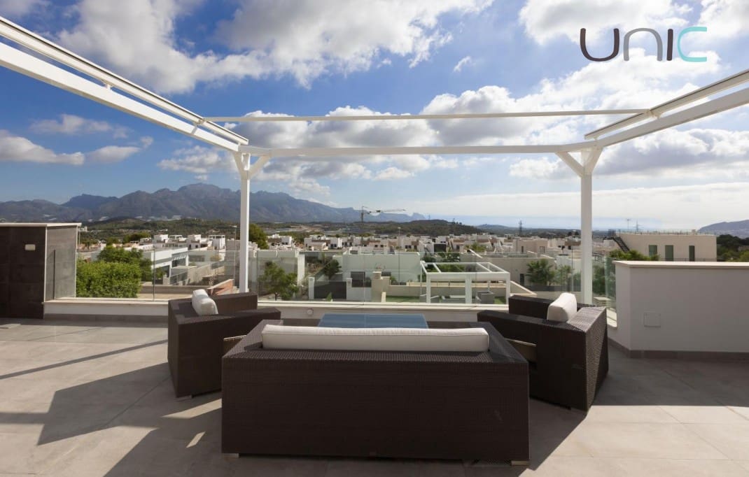 4 soveværelse Villa til salg i Polop med swimmingpool - € 695.000 (Ref: 9245598)