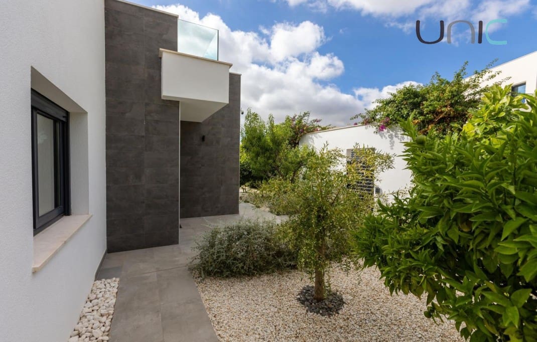 4 soveværelse Villa til salg i Polop med swimmingpool - € 695.000 (Ref: 9245598)