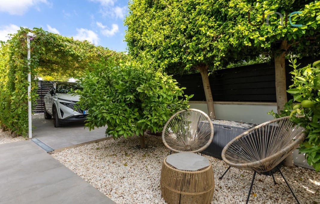 4 soveværelse Villa til salg i Polop med swimmingpool - € 695.000 (Ref: 9245598)