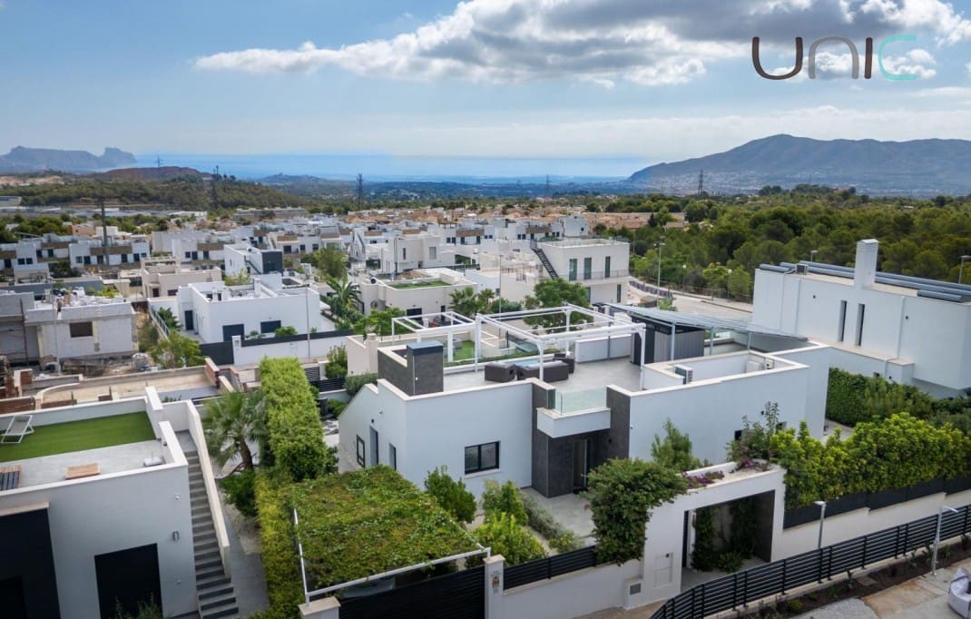 4 soveværelse Villa til salg i Polop med swimmingpool - € 695.000 (Ref: 9245598)