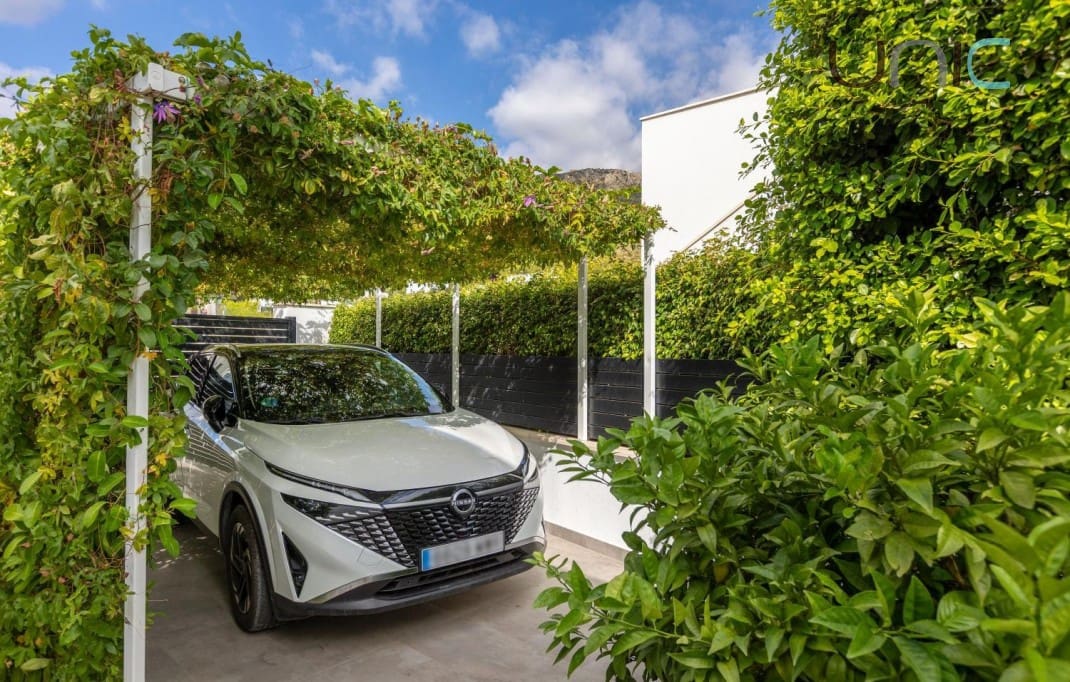 4 soveværelse Villa til salg i Polop med swimmingpool - € 695.000 (Ref: 9245598)